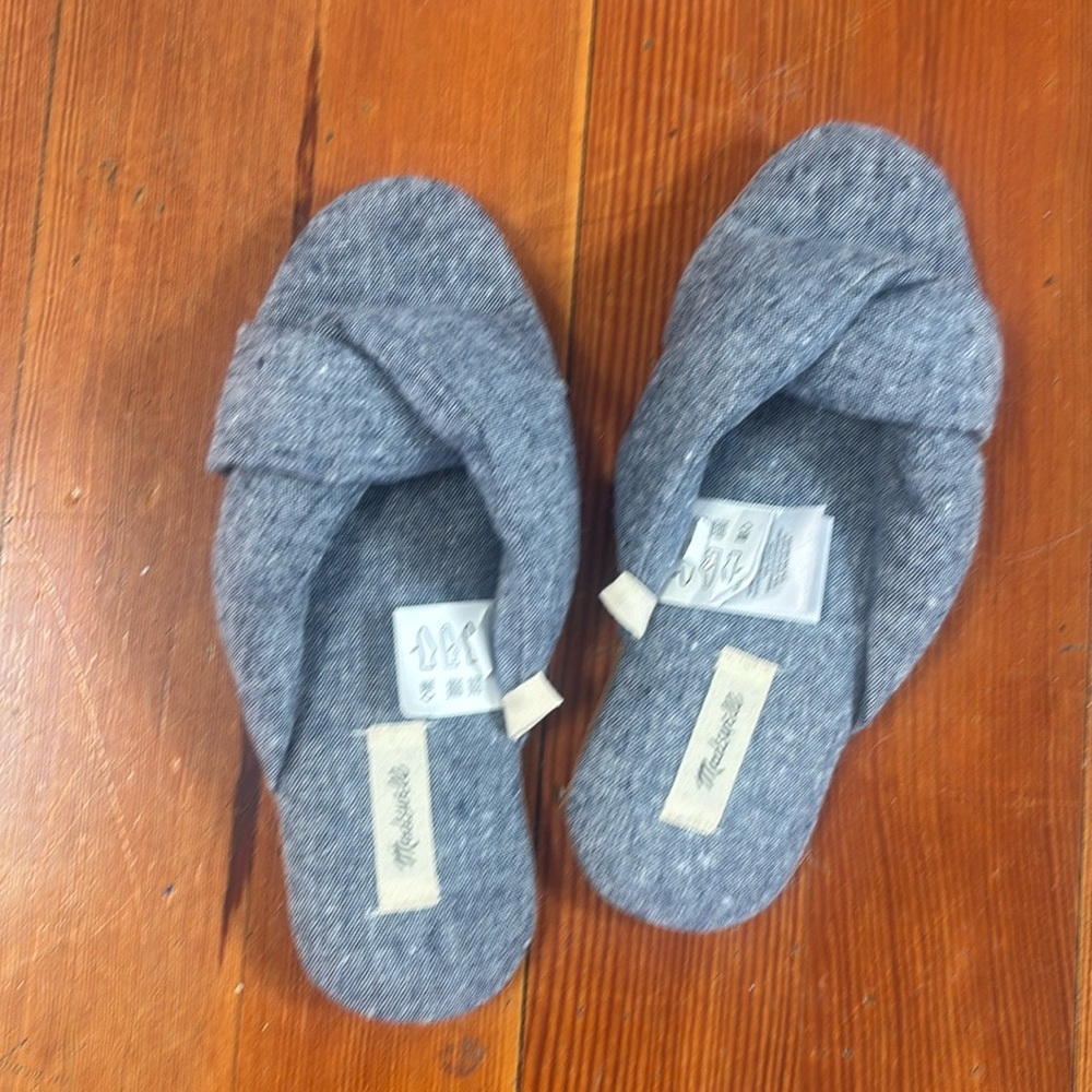 NEW Madewell Blue Slippers size 5